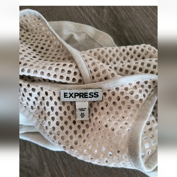 Express Women's Tank Top Racerback Eyelet Sleeveless Top Tan Relaxed Fit Size XS - Picture 5 of 5